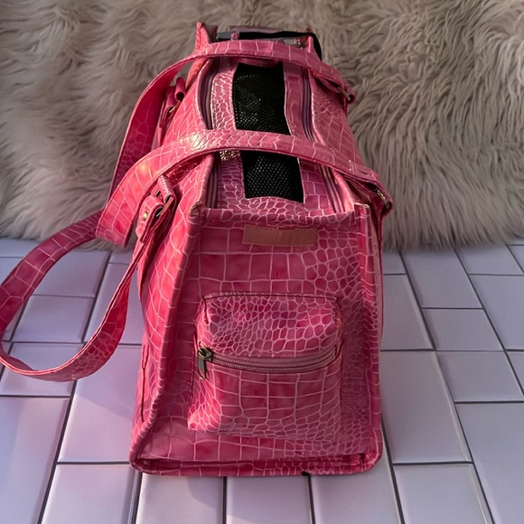 CHELSEA PAWS Pink Faux Alligator Pet Carrier - Picture 12 of 16